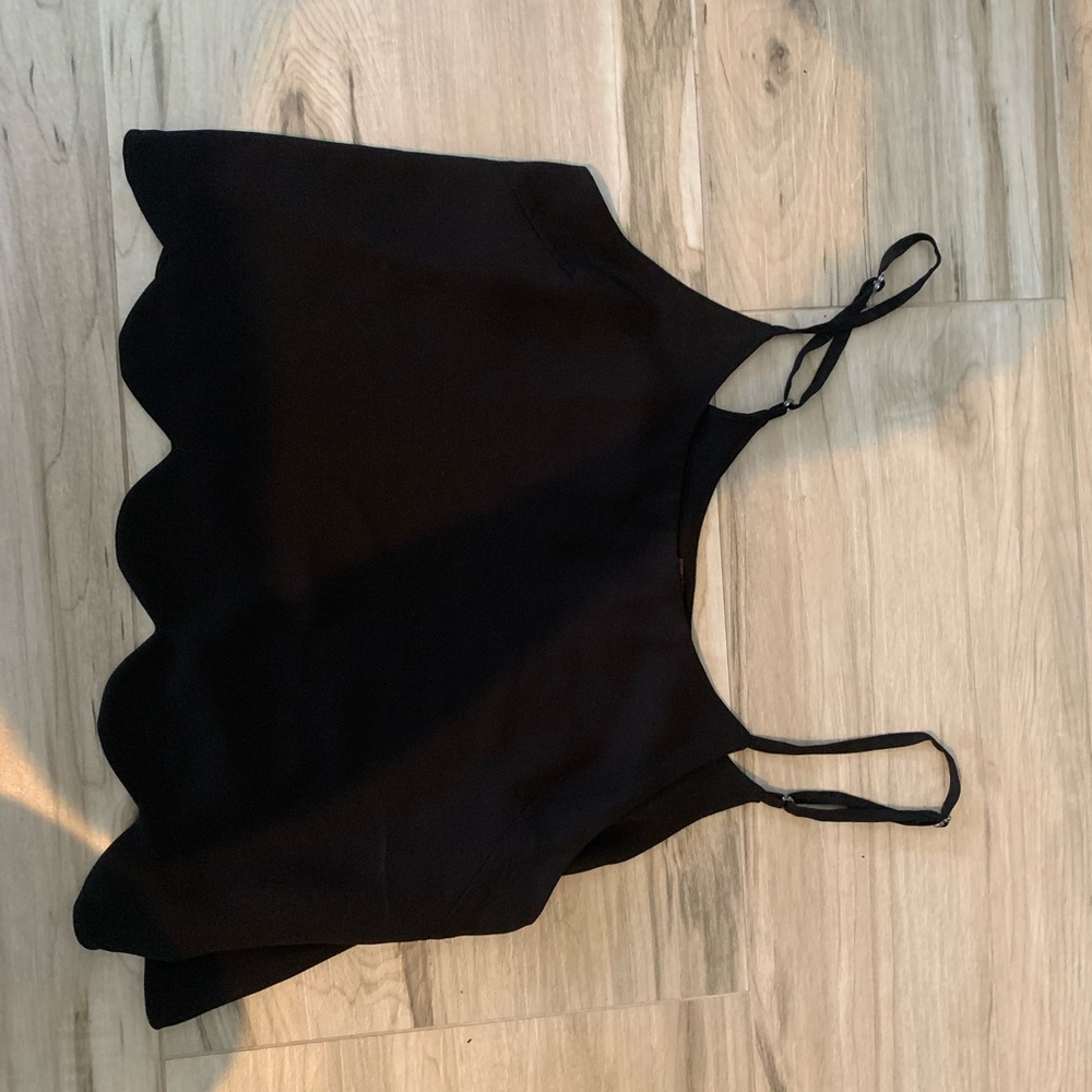 Cropped Black Top